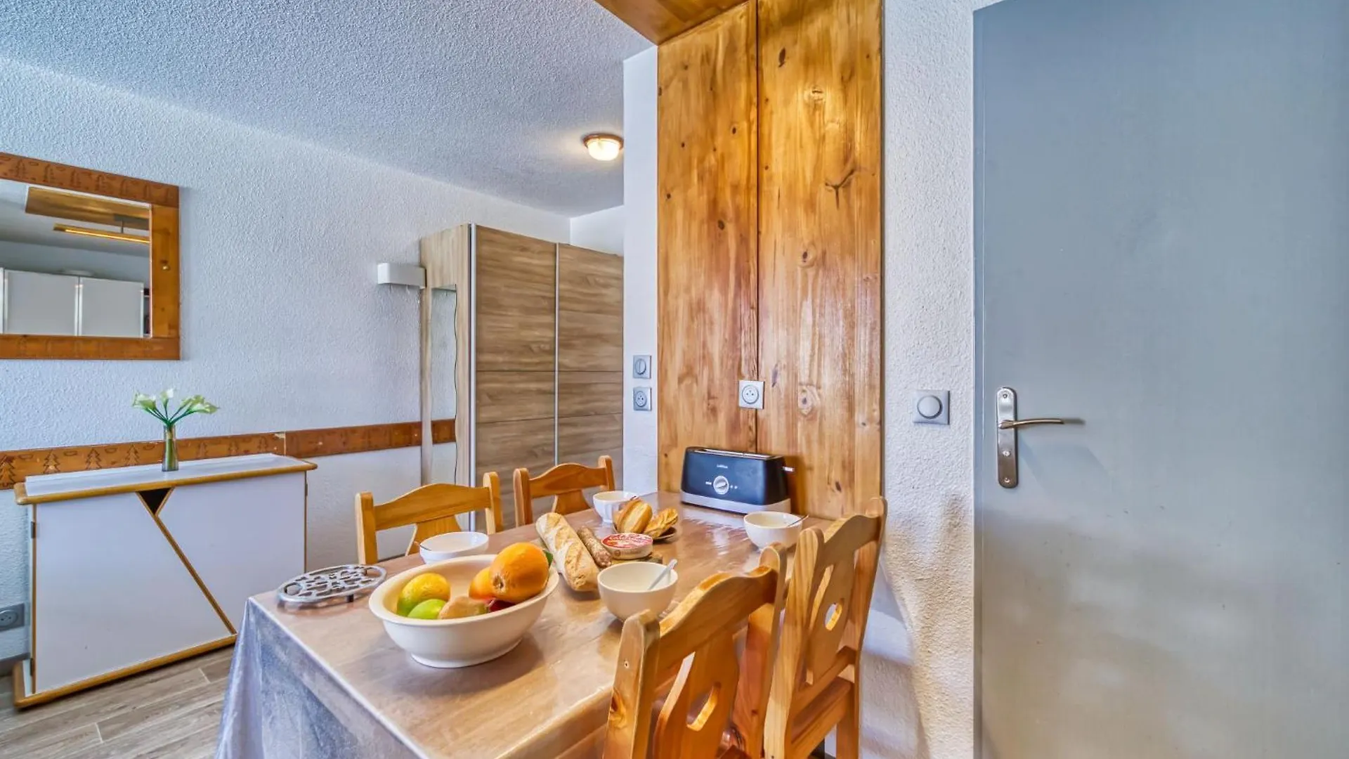 Apartment Altineige-4 By Interhome Val Thorens